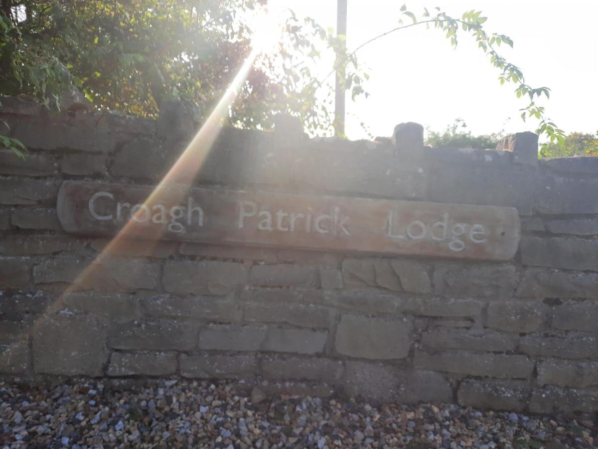 Croagh Patrick Lodge Apartment Westport Esterno foto
