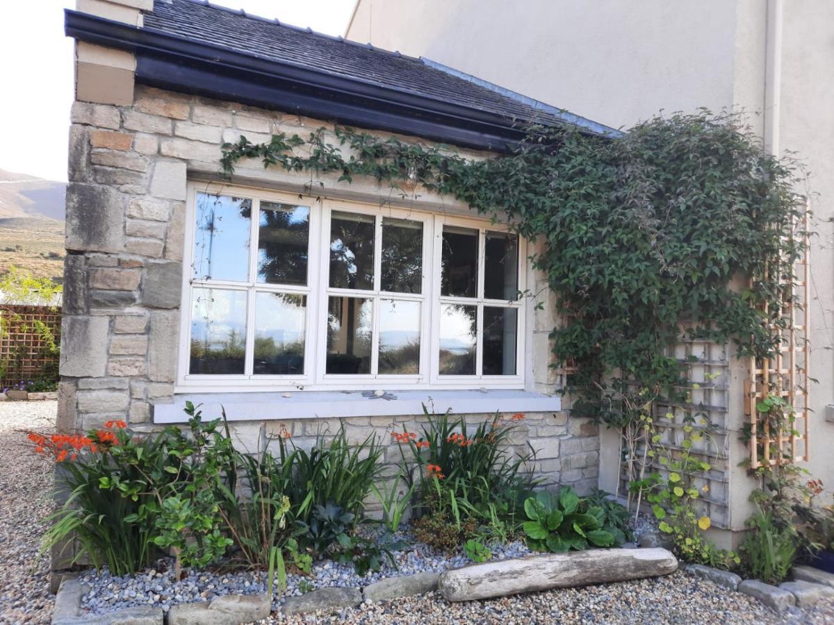 Croagh Patrick Lodge Apartment Westport Esterno foto