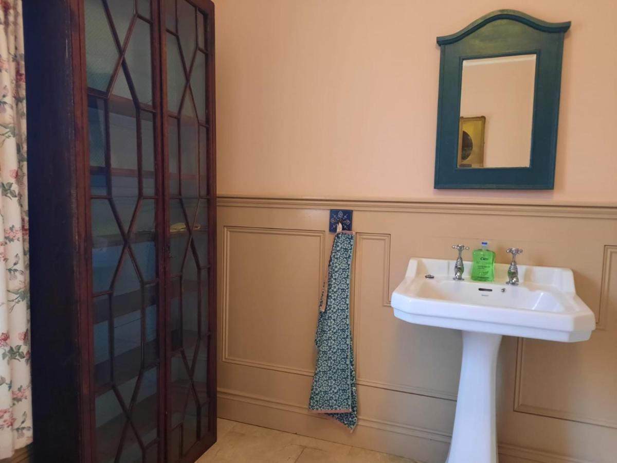 Croagh Patrick Lodge Apartment Westport Esterno foto