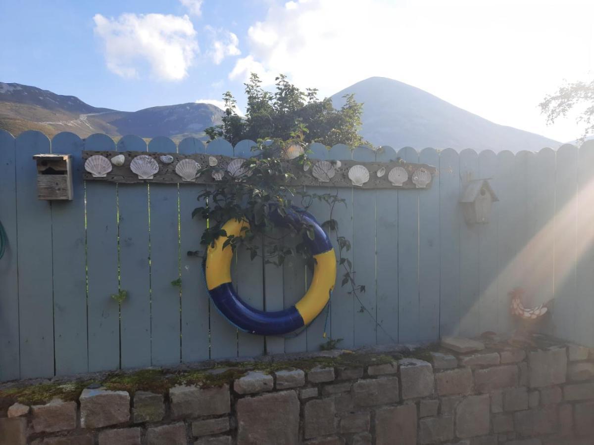 Croagh Patrick Lodge Apartment Westport Esterno foto
