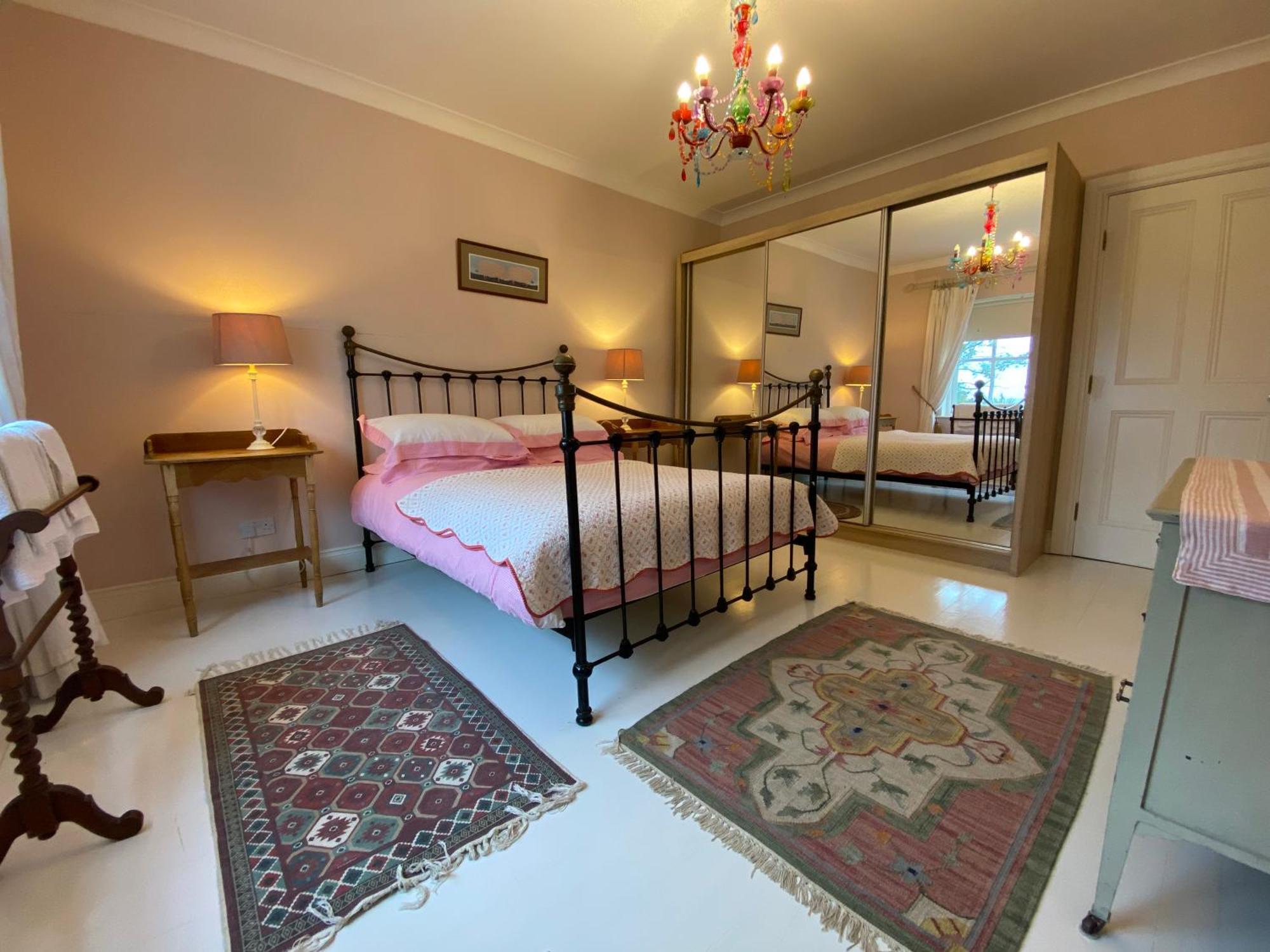 Croagh Patrick Lodge Apartment Westport Esterno foto